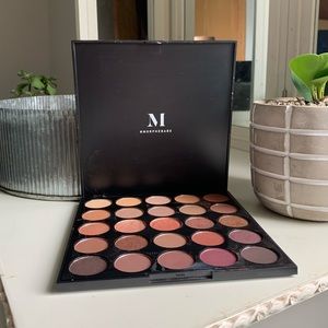 Morphe 25 b eyeshadow palette